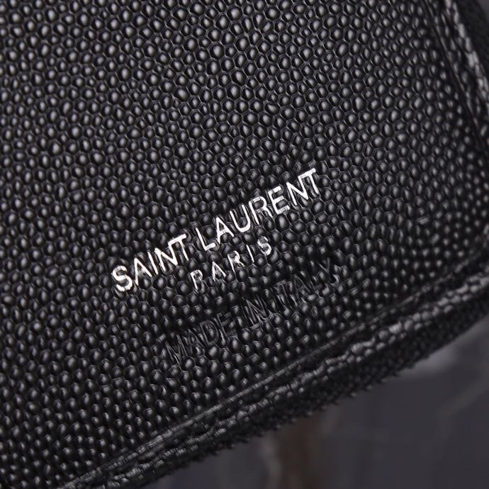 サンローラン「Saint Laurent」モノグラム コンパクト ジップアラウンド ウォレット（グレイン ド プードル エンボスレザー）