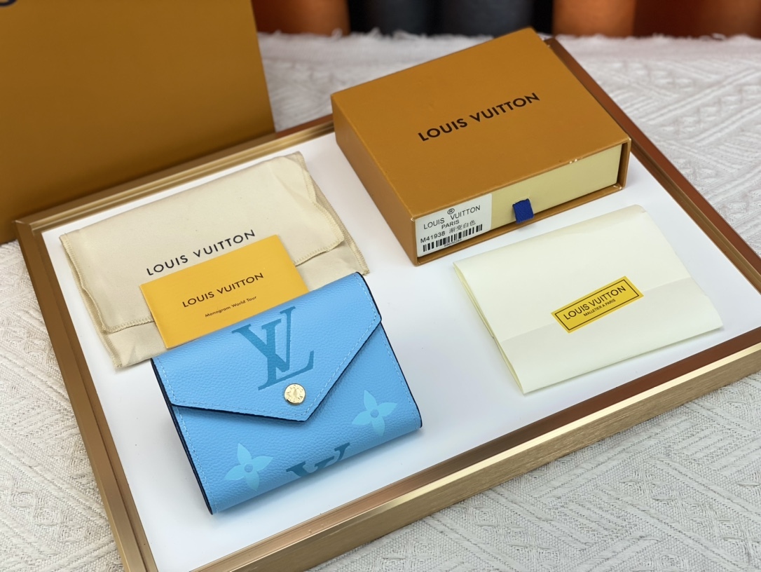 ルイ・ヴィトン ポルトフォイユ･ヴィクトリーヌ ウォレット