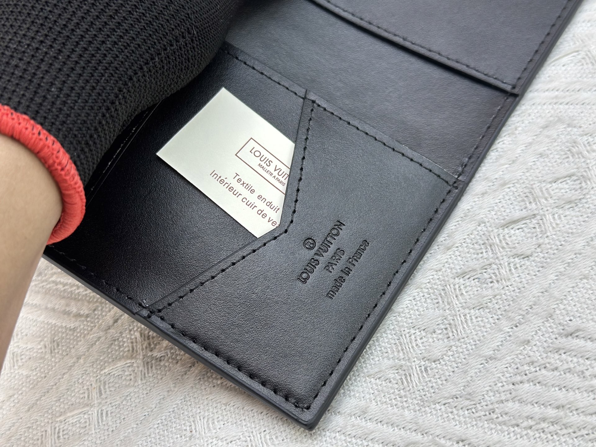 ルイ・ヴィトン パスポートカバー クーヴェルテュール･パスポール
