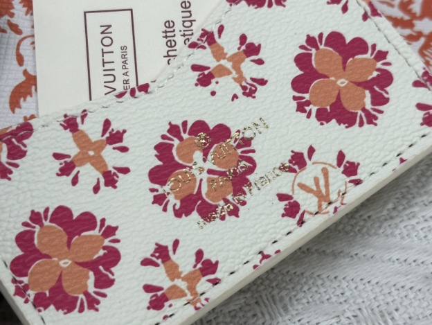 ルイ・ヴィトン パスポートカバー クーヴェルテュール･パスポール
