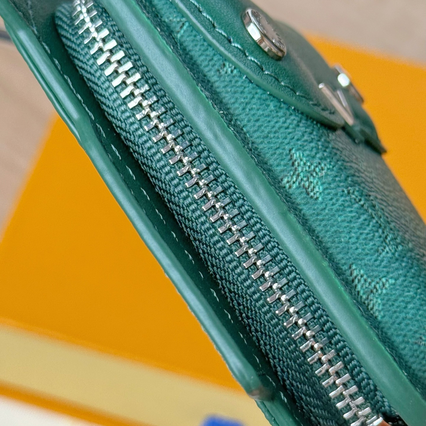 ルイ・ヴィトン バッグチャーム･LV オウル