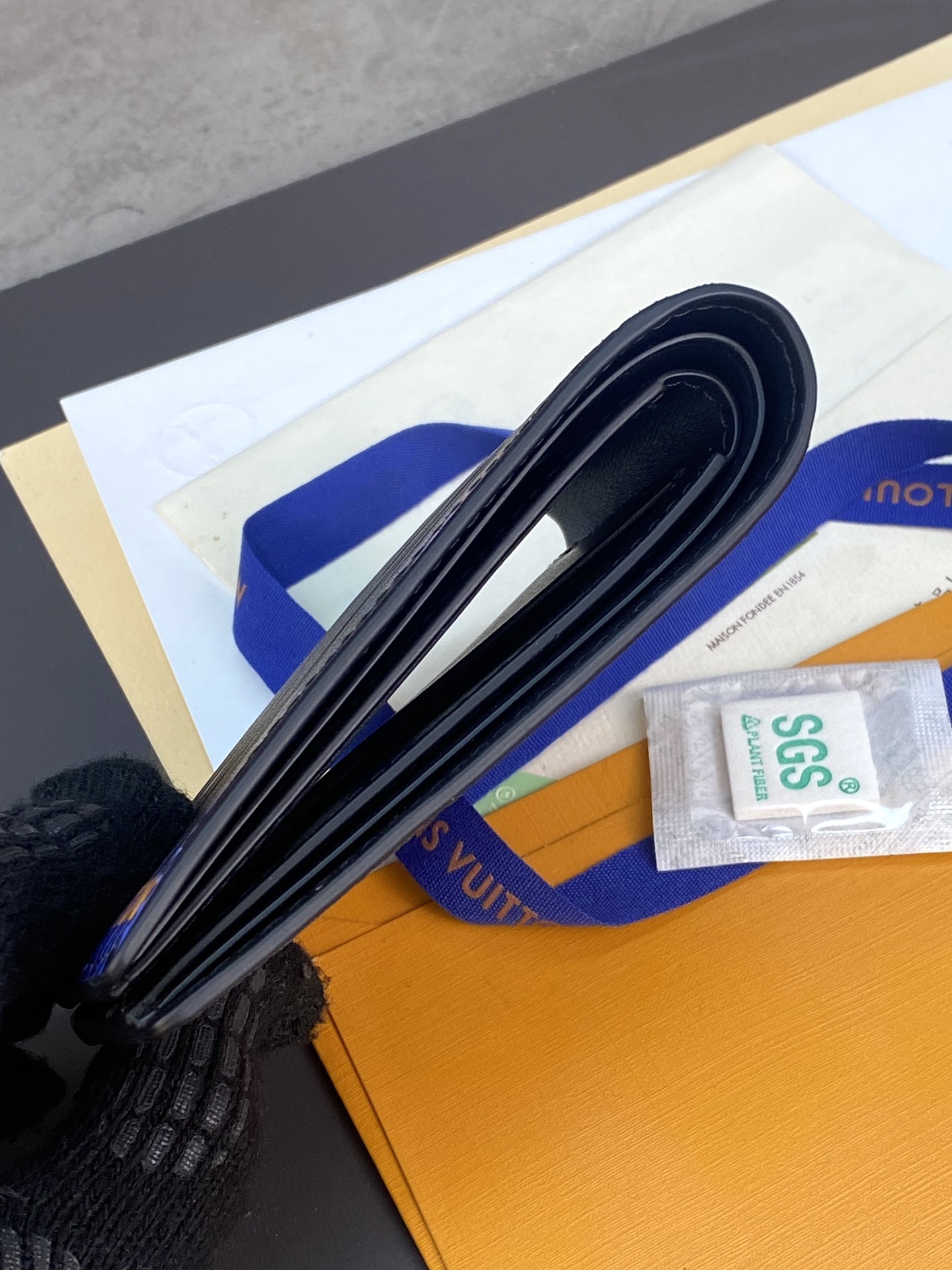 ルイ・ヴィトン ポルトフォイユ･スレンダー