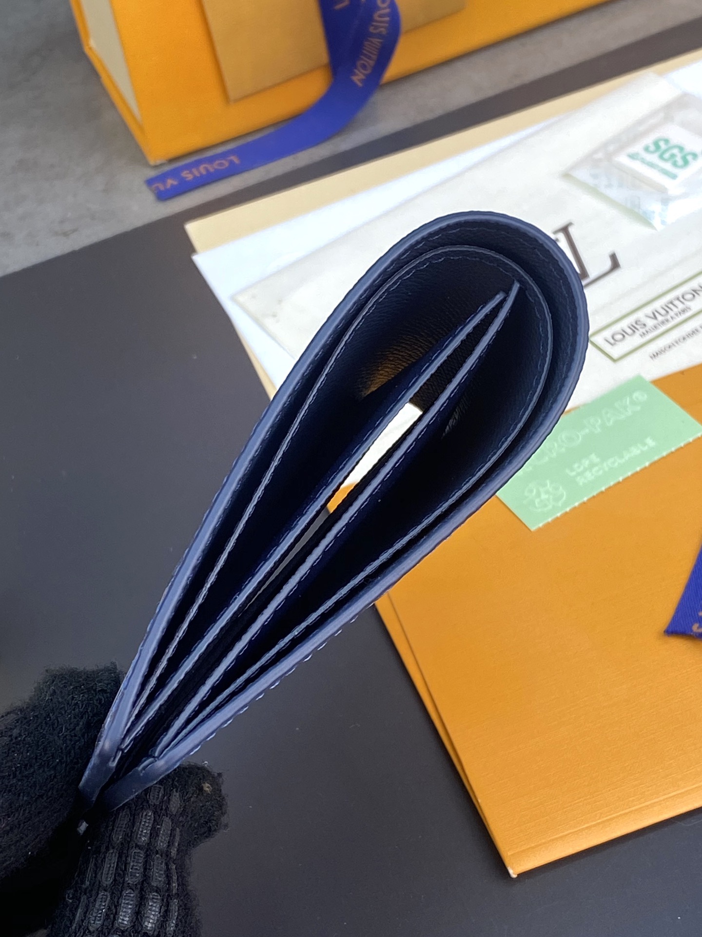 ルイ・ヴィトン ポルトフォイユ･スレンダー