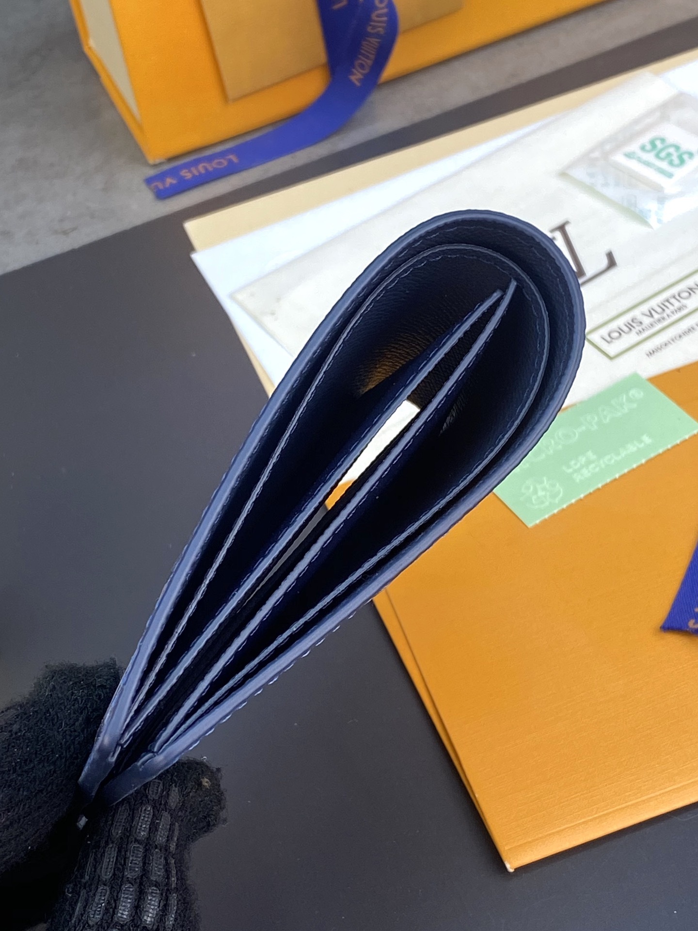 ルイ・ヴィトン ポルトフォイユ･スレンダー