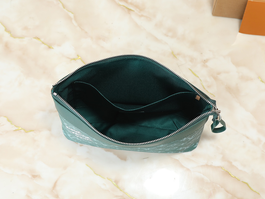 ルイ・ヴィトン「Louis Vuitton」ポシェット･ヴォワヤージュ スープル