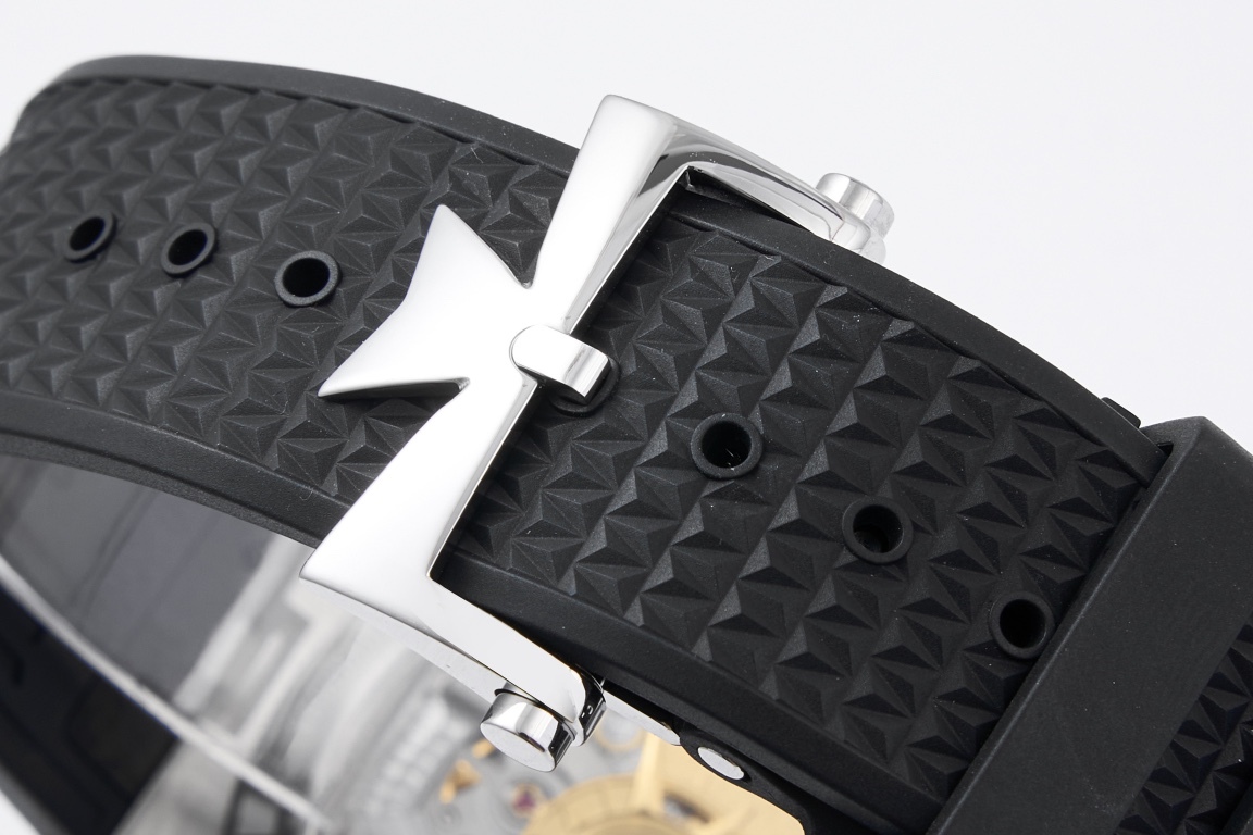 ヴァシュロン・コンスタンタン オーヴァシーズ 41mm
