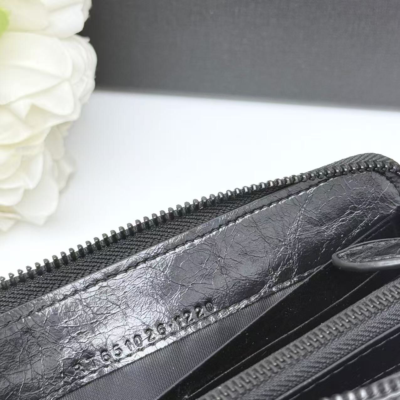 サンローラン「Saint Laurent」ジッパーウォレット