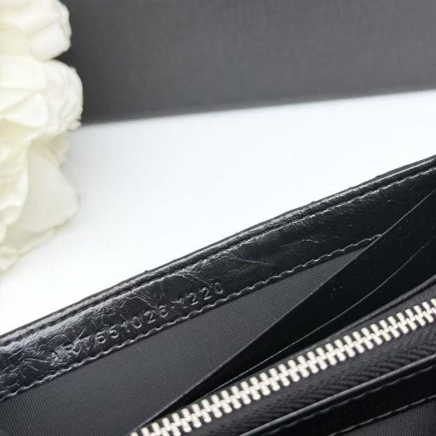 サンローラン「Saint Laurent」フラップウォレット