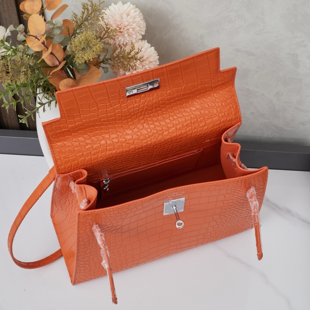 エルメス ケリー 19/25/28 ストーンパターンレザー バッグ「Kelly II Sellier」