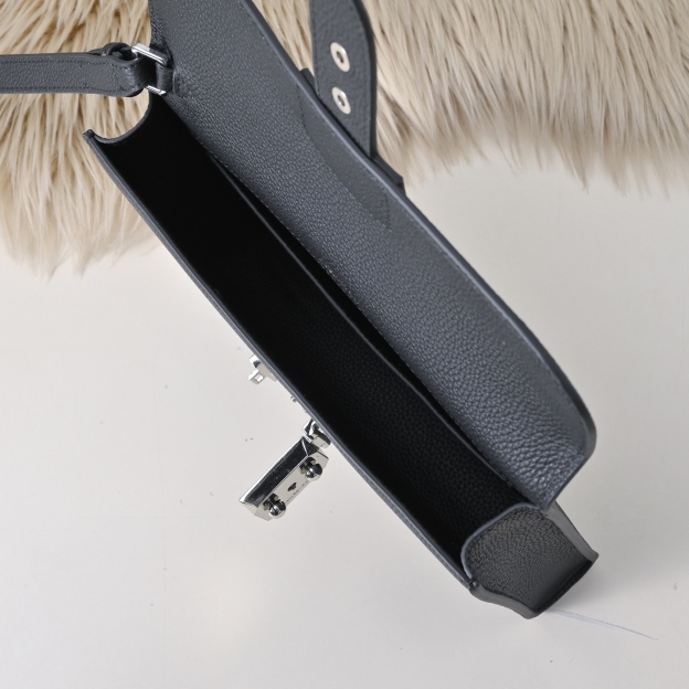 エルメス サック・ア・デペシュ 24 ポーチ「Sac a Depeches」