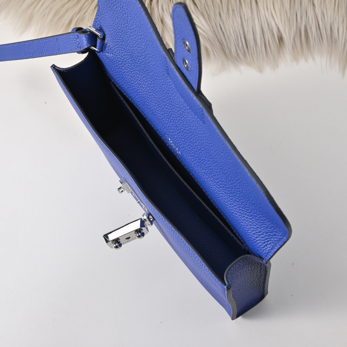 エルメス サック・ア・デペシュ 24 ポーチ「Sac a Depeches」