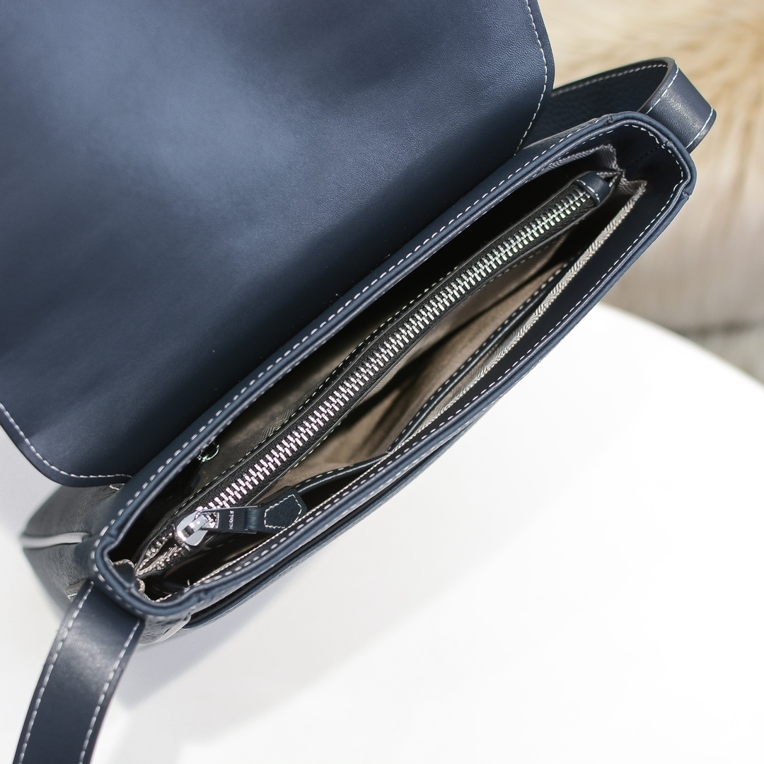エルメス エヴリン メッセンジャーバッグ「Evelyne Messenger Bag」