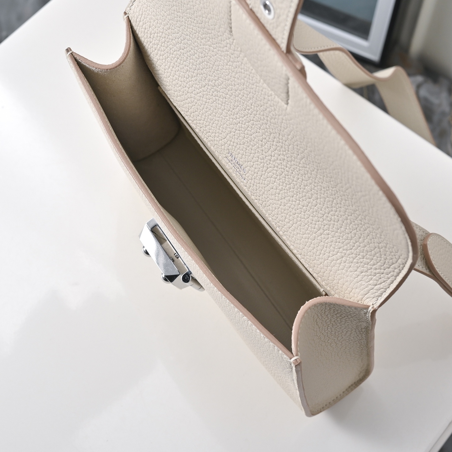 エルメス サック・ア・デペッシュ 21 メッセンジャーバッグ「Sac a Depeches」