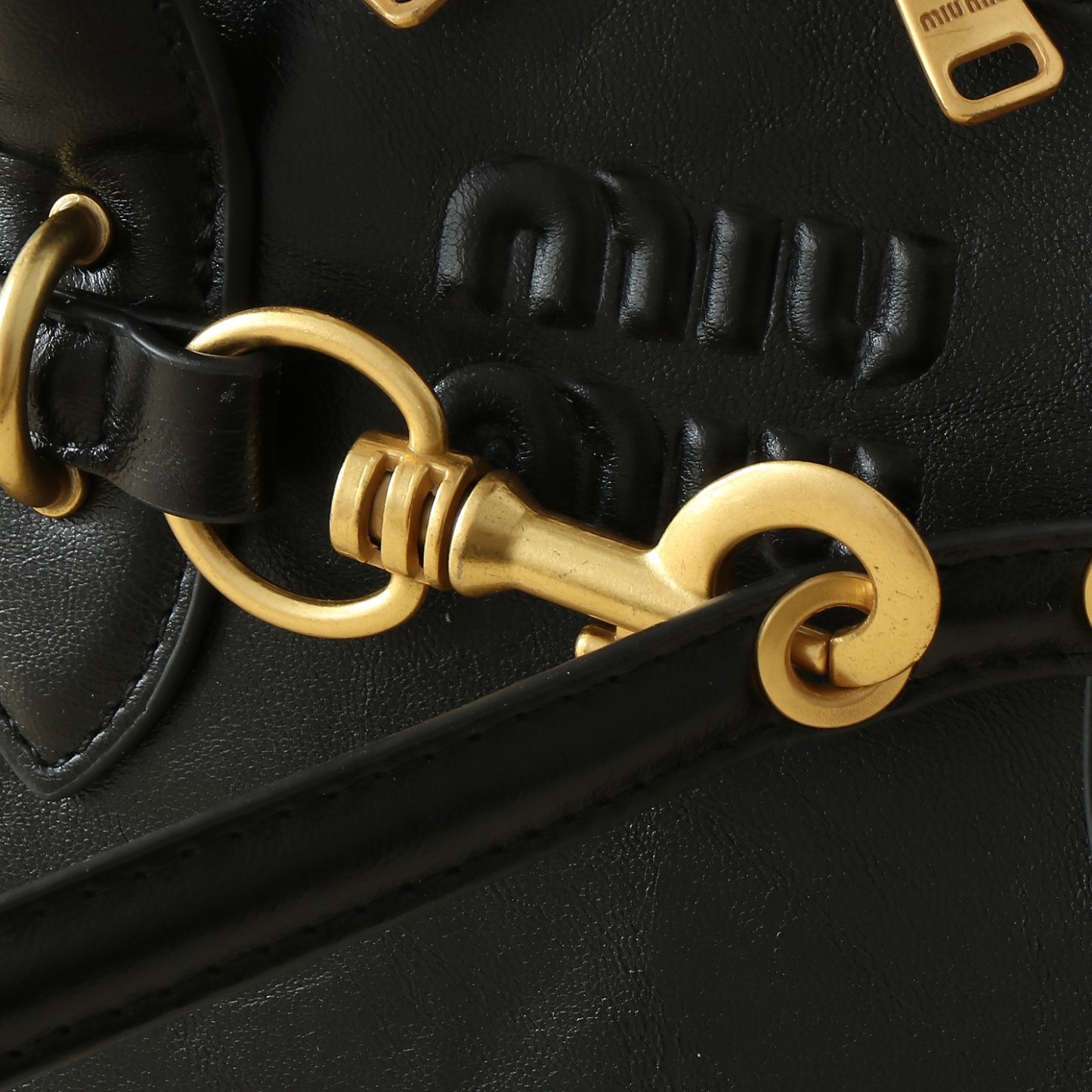 ミュウミュウ アバンチュール ナッパレザー スモール トップハンドルバッグ「Aventure Bag」