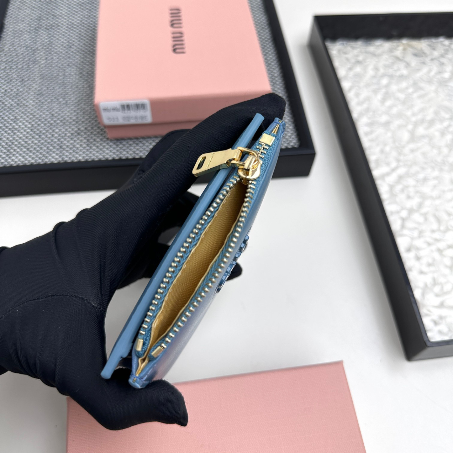 ミュウミュウ アルカディ レザー 財布「Arcadie Wallet」