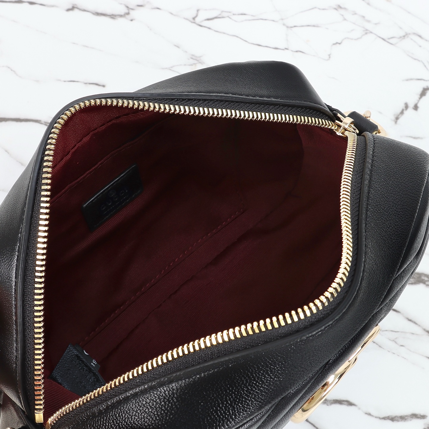 グッチ〔GGマーモント〕スモール カメラバッグ「GG Marmont Bag」