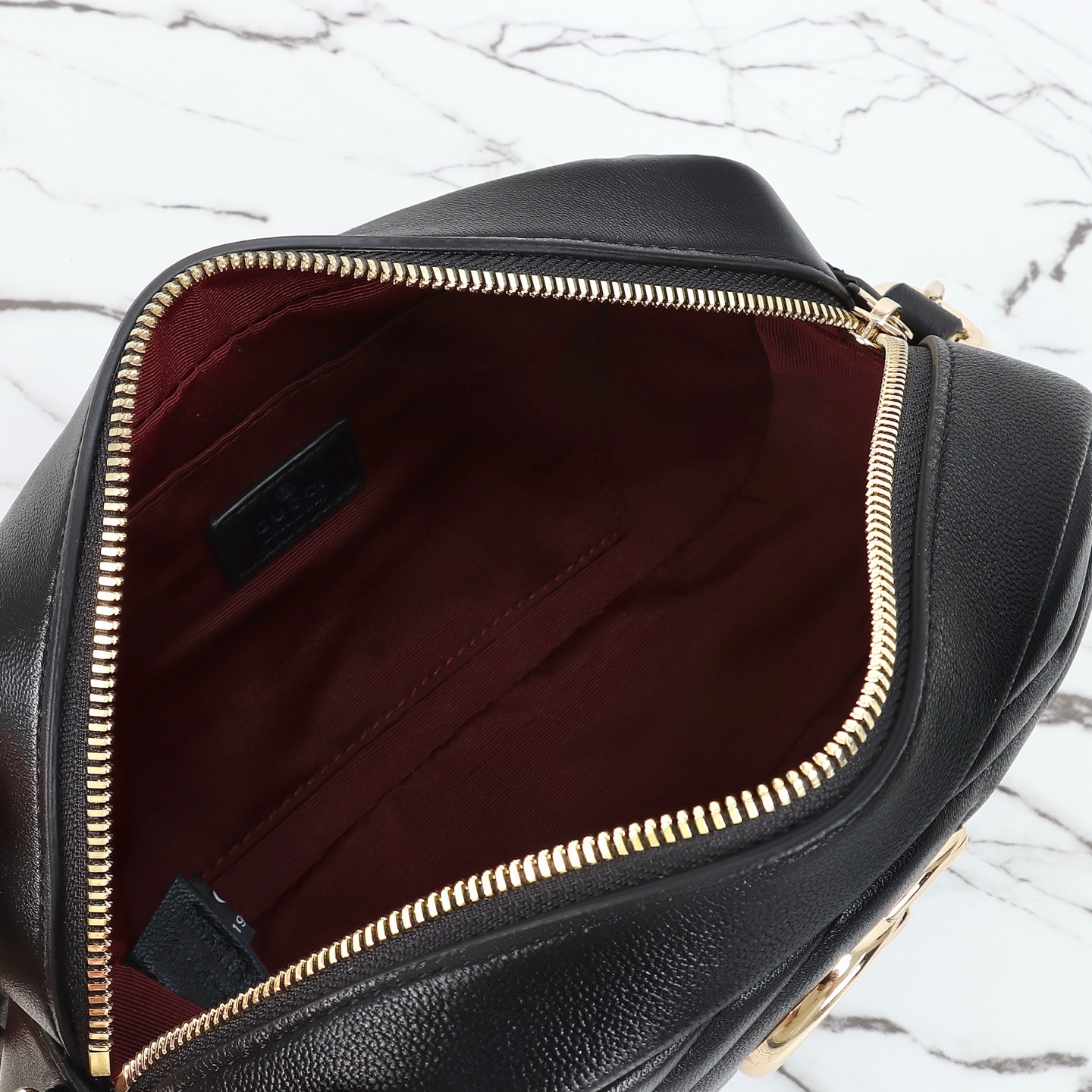 グッチ〔GGマーモント〕スモール カメラバッグ「GG Marmont Bag」