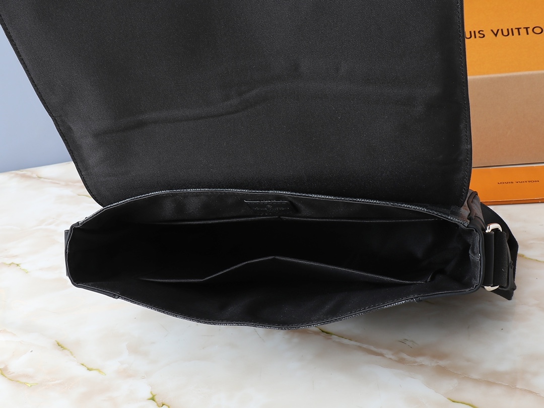 ルイ・ヴィトン ディストリクト PM/MM メッセンジャーバッグ「District」