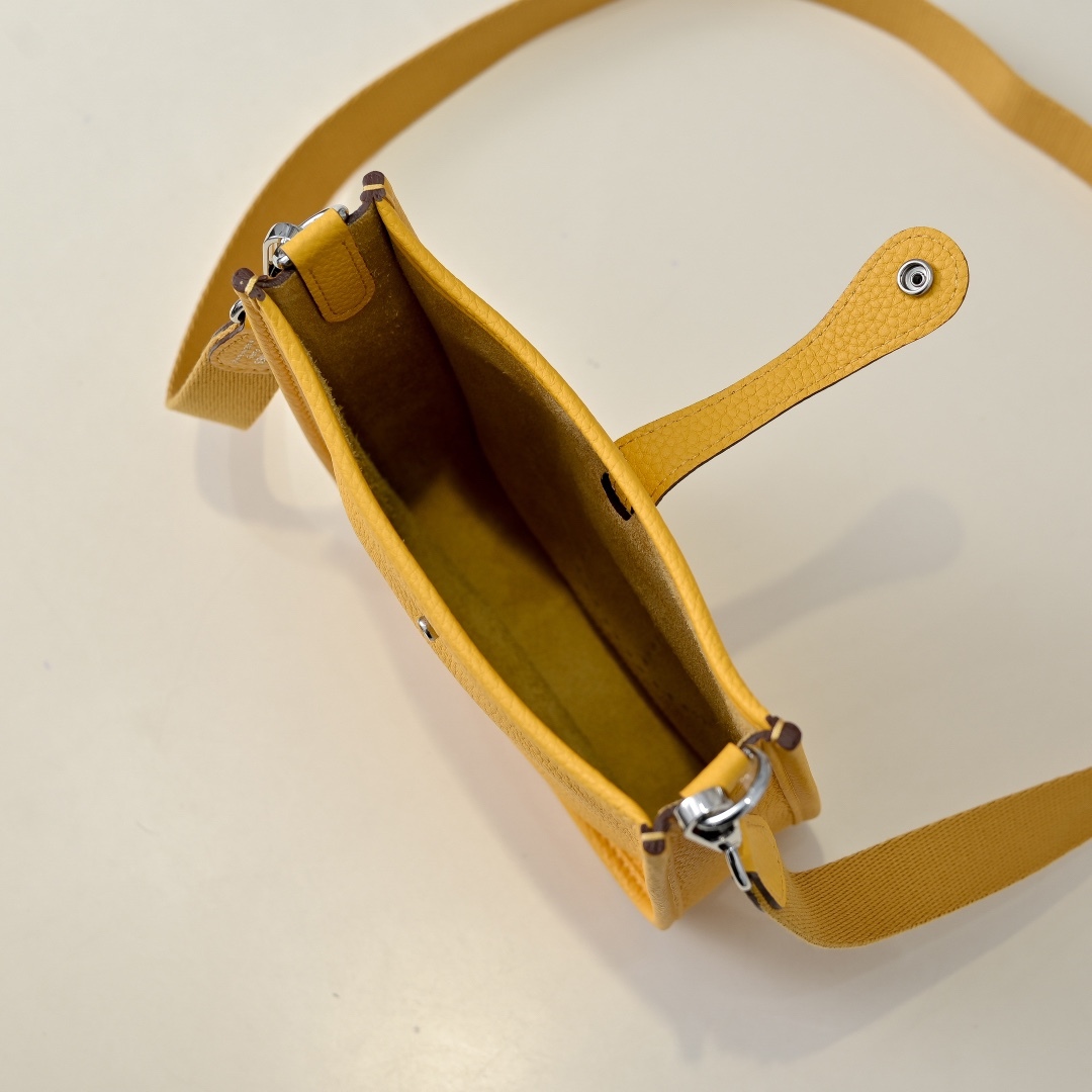 エルメス「Hermès」エヴェリン ミニ 17CM バッグ「EVELYNE MINI BAG」