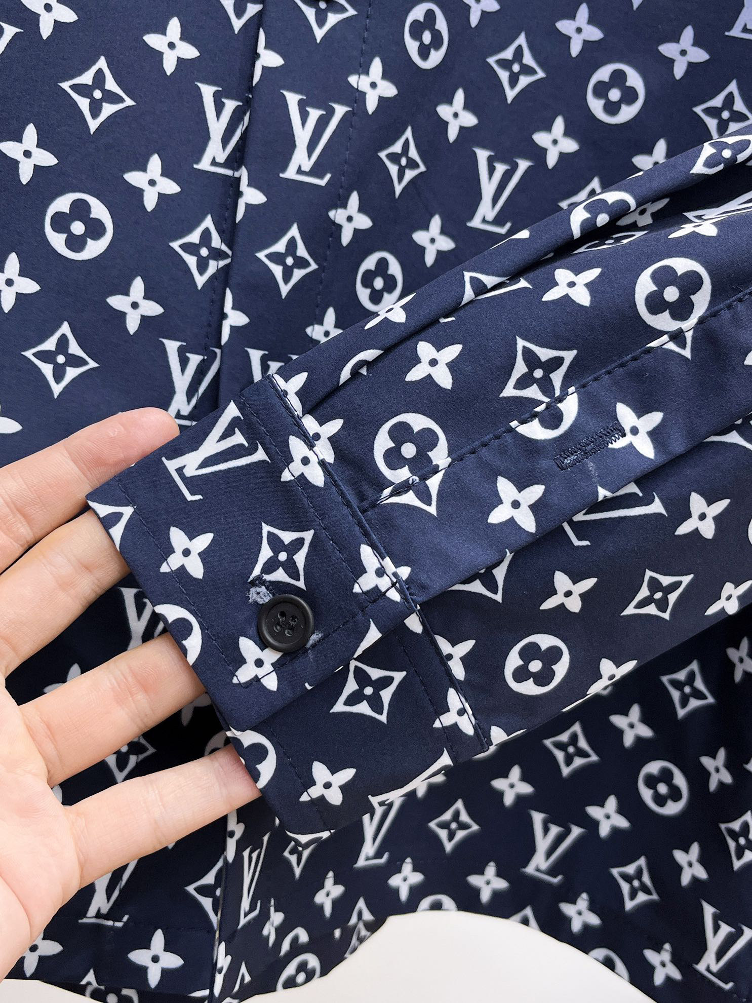ルイ・ヴィトン「Louis Vuitton」2026 早春 コレクション シャツ