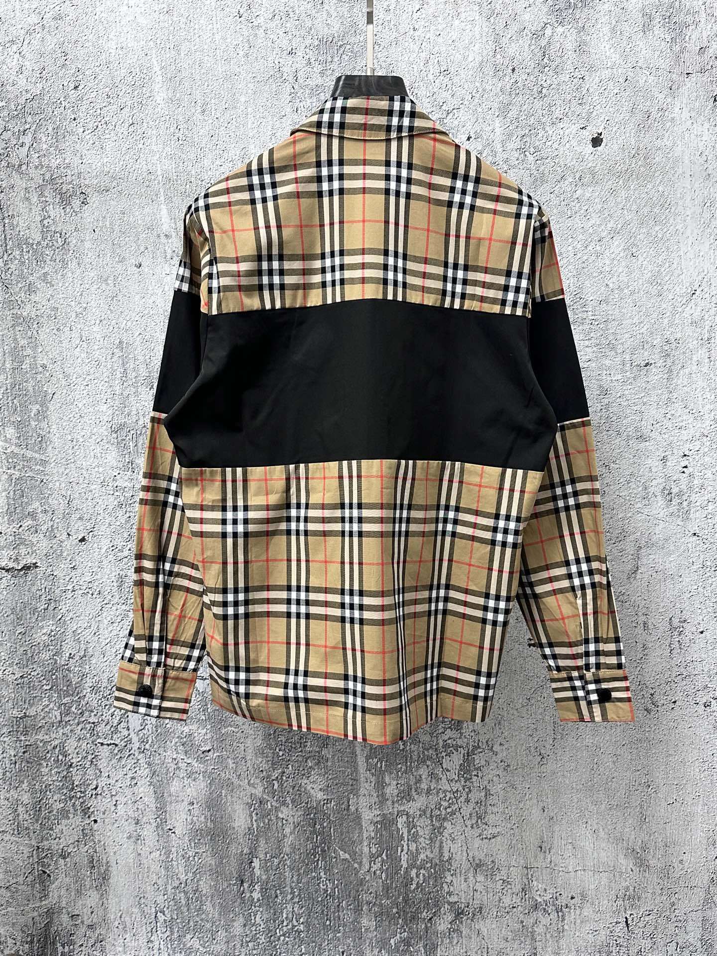 バーバリー「Burberry」 2026年新作 カジュアルシャツ
