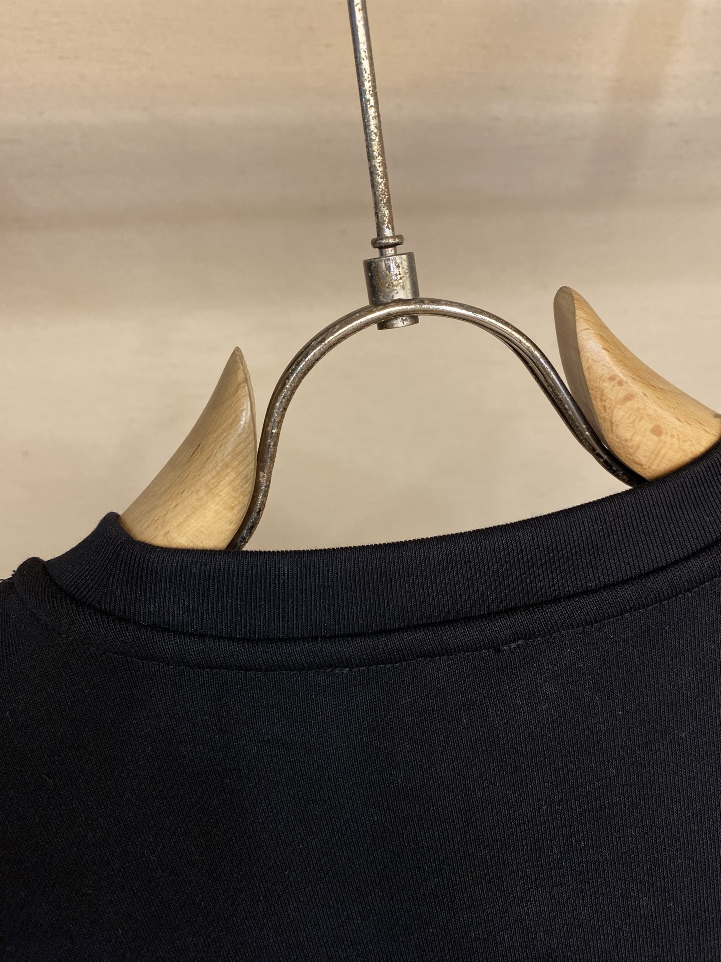エルメス「Hermès」 クルーネックTシャツ 軽やかな着心地 春夏新作