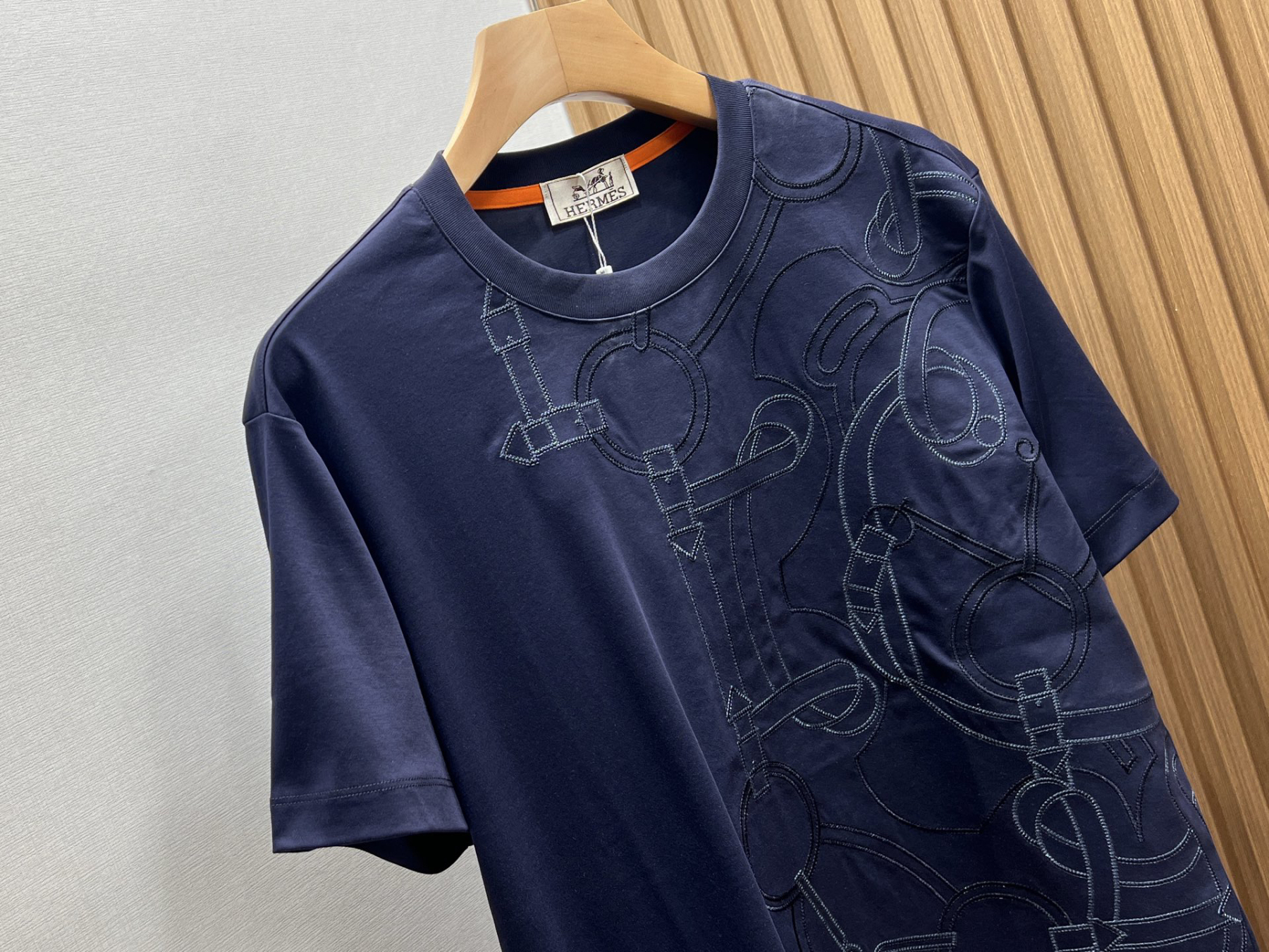 エルメス「Hermès」 クルーネックTシャツ 軽やかな着心地 春夏新作