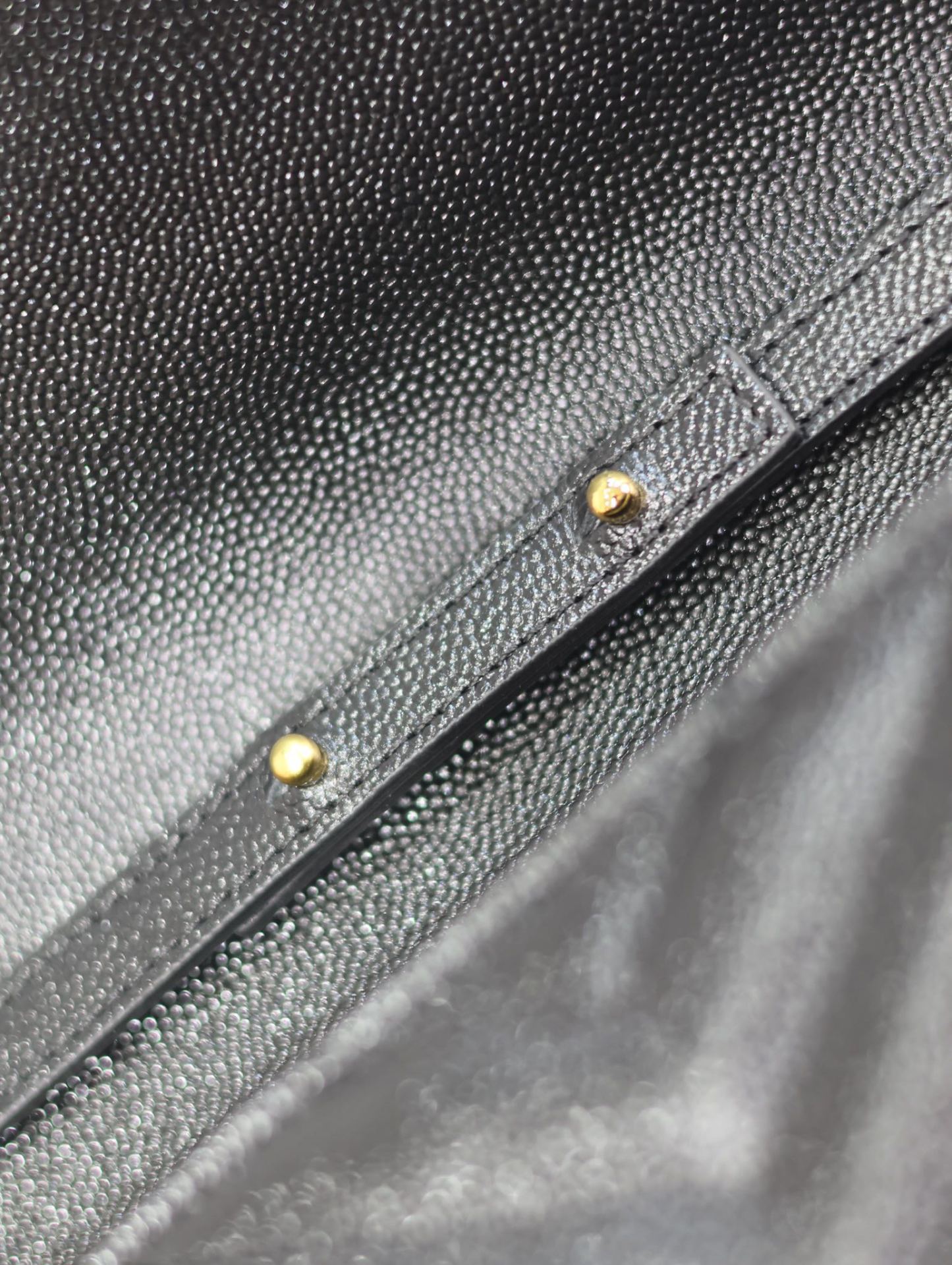 サンローラン「Saint Laurent」  MONOGRAM エンベロープバッグ