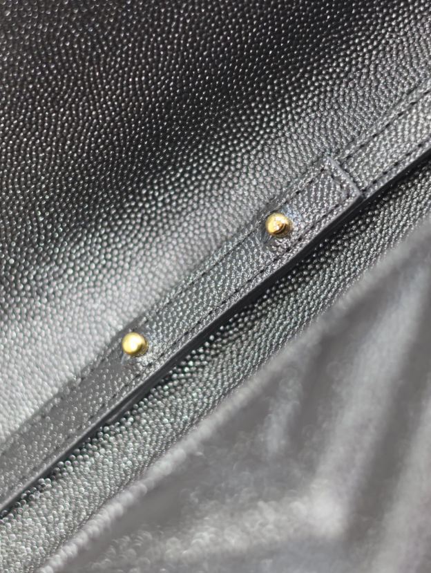 サンローラン「Saint Laurent」  MONOGRAM エンベロープバッグ