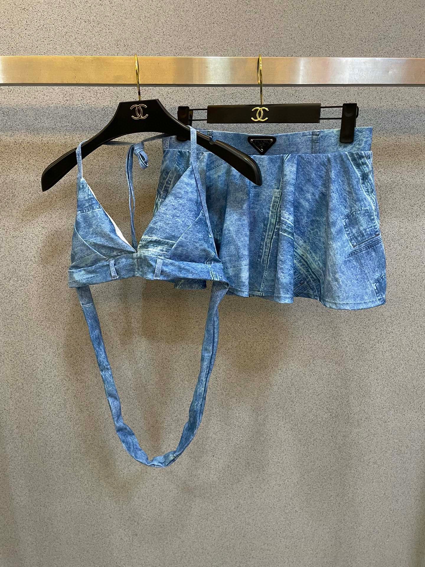 プラダ「PRADA」ワンピース水着「2025夏季限定・人気プレミアムスイム登場！」