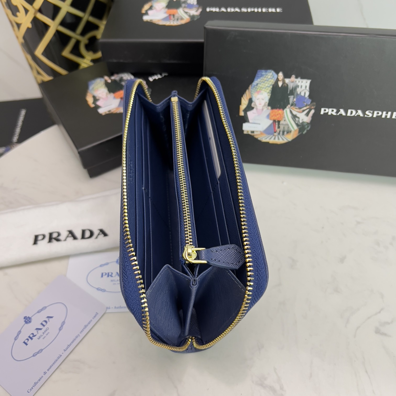 プラダ「PRADA」サフィアーノレザー 財布