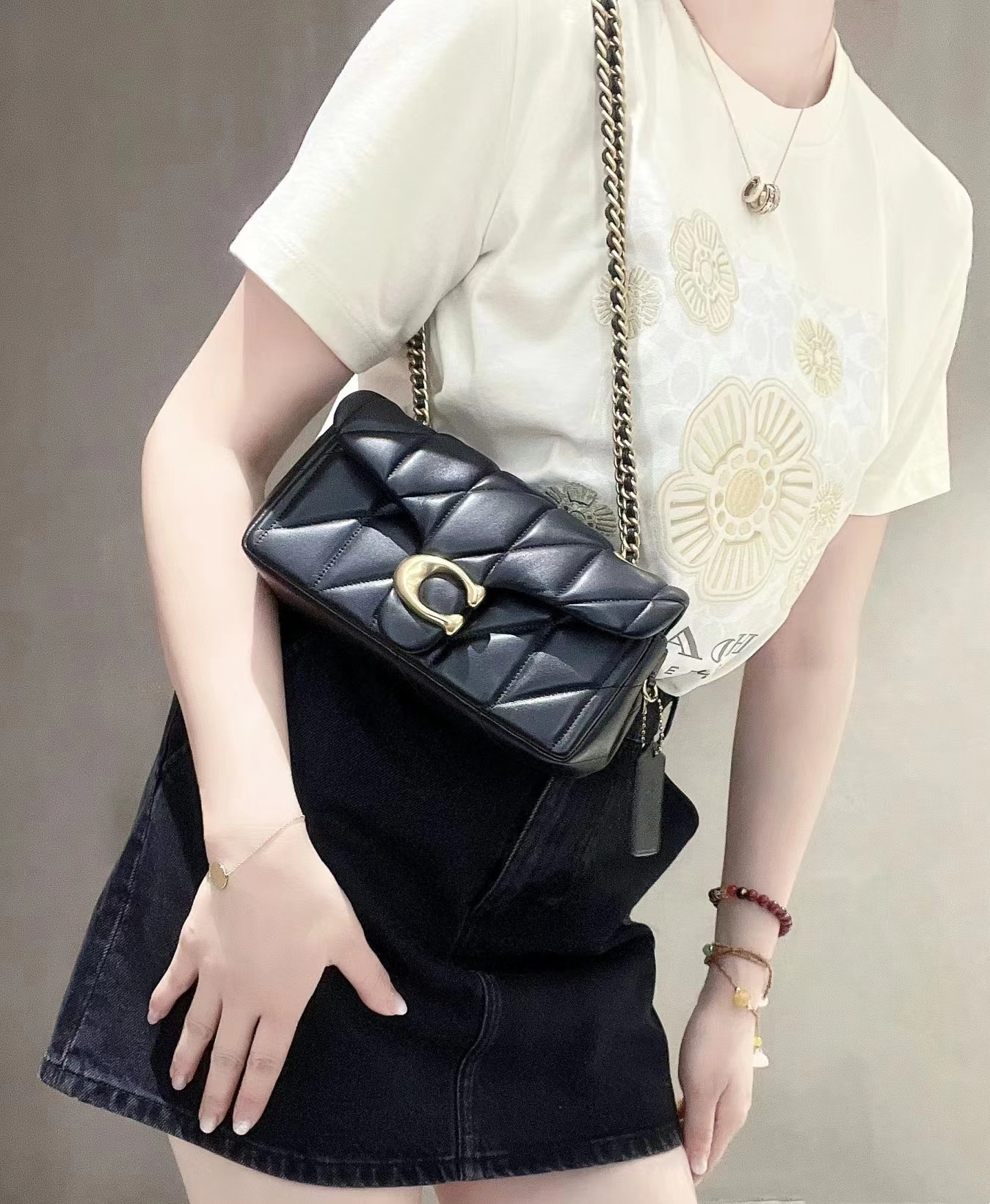 コーチ「Coach」 Quilting Tabby 20/26 シリーズ レディース ショルダーバッグ