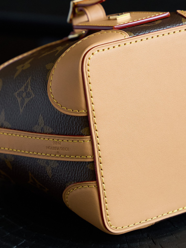 ルイ・ヴィトン「Louis Vuitton」 NOÉ PURSE LV CHARMS ハンドバッグ