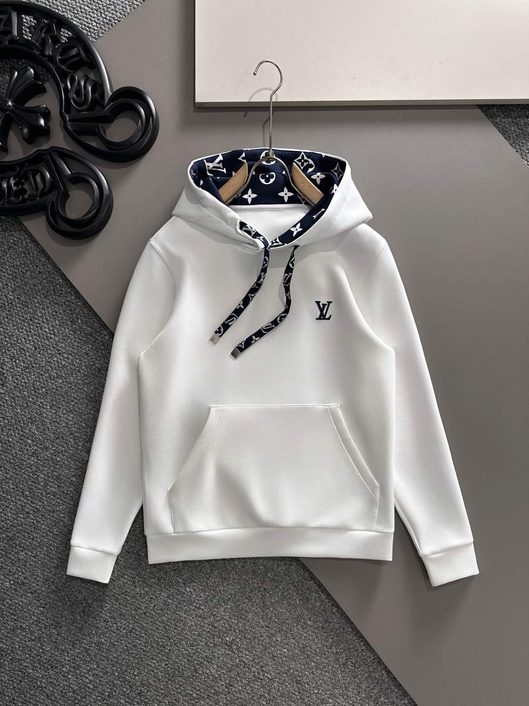 ルイ・ヴィトン「Louis Vuitton」パーカーシャツ