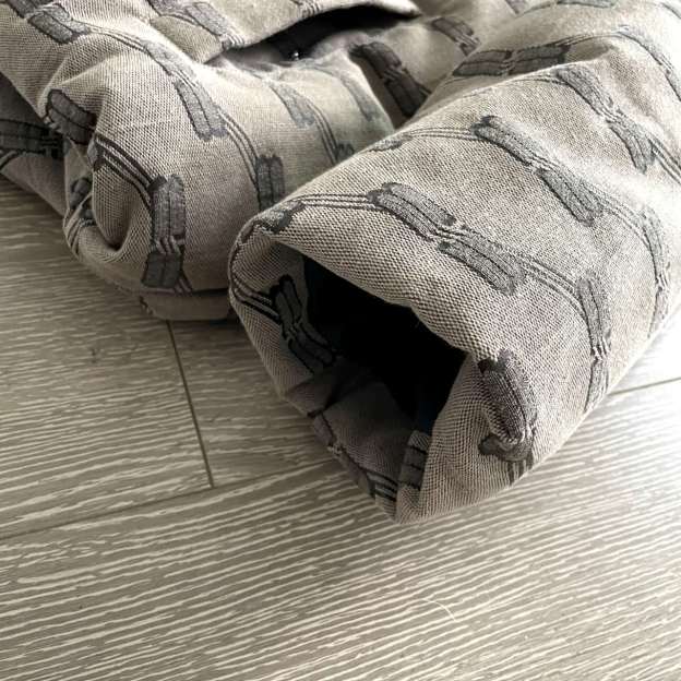 バレンシアガ「Balenciaga」‌ロックバックル刺繍デザイン 男女兼用ダウンジャケット