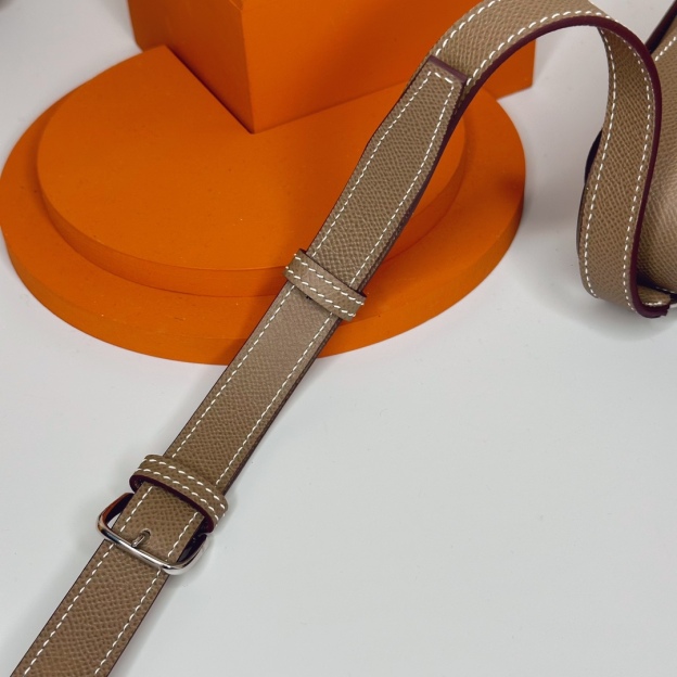 【厳選新入荷】エルメス Della Cavalleria Mini サドル金具クロスボディバッグ「乗馬モチーフ本革ショルダー」