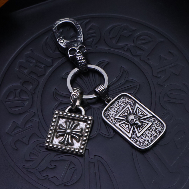 クロムハーツ「Chrome Hearts」キーホルダー＆バッグチャーム - トレンドシンボル
