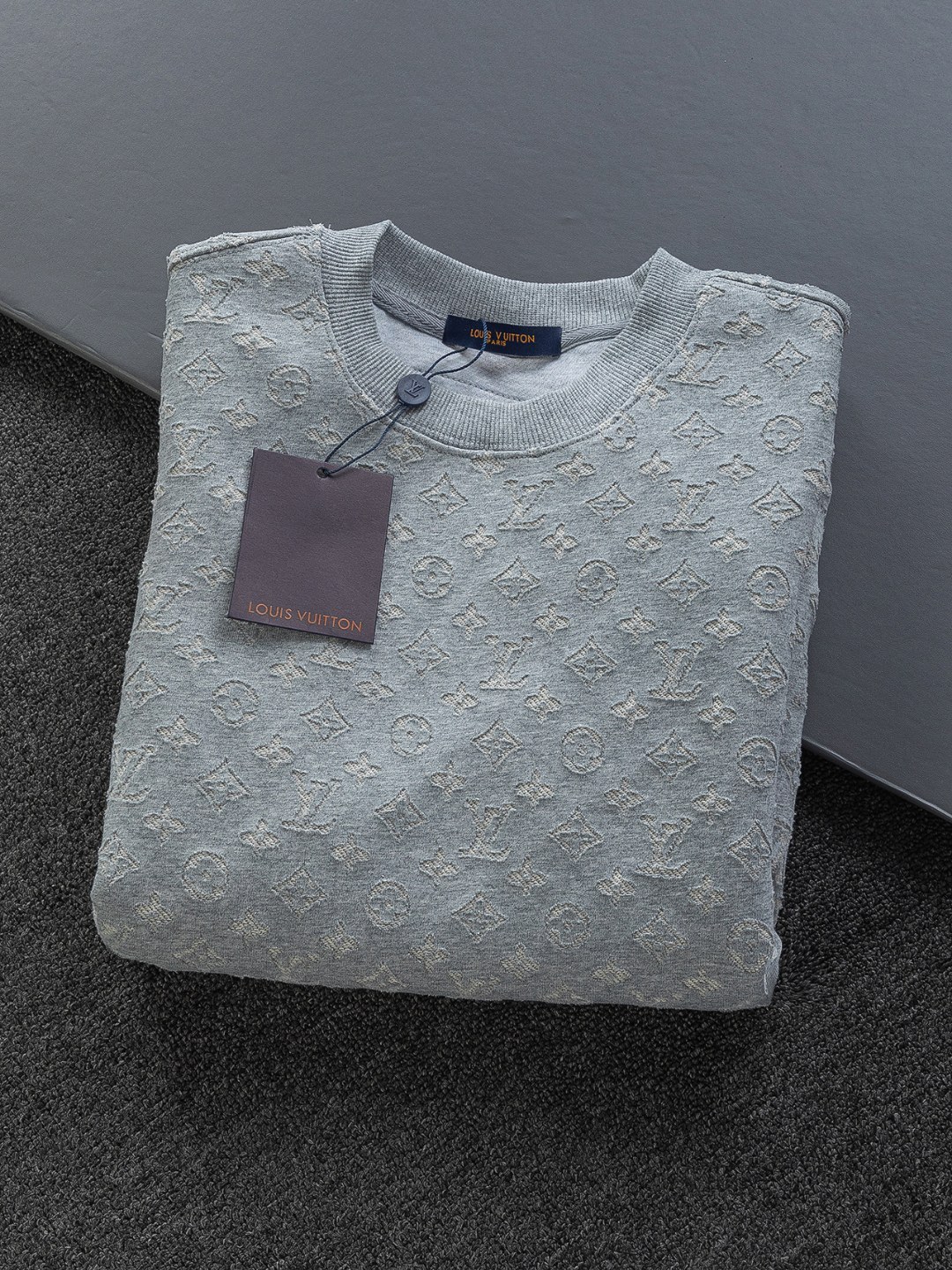 ルイ・ヴィトン「Louis Vuitton」秋冬新作ラウンドネックスウェット