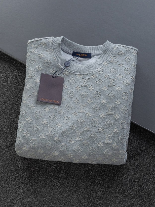 ルイ・ヴィトン「Louis Vuitton」秋冬新作ラウンドネックスウェット