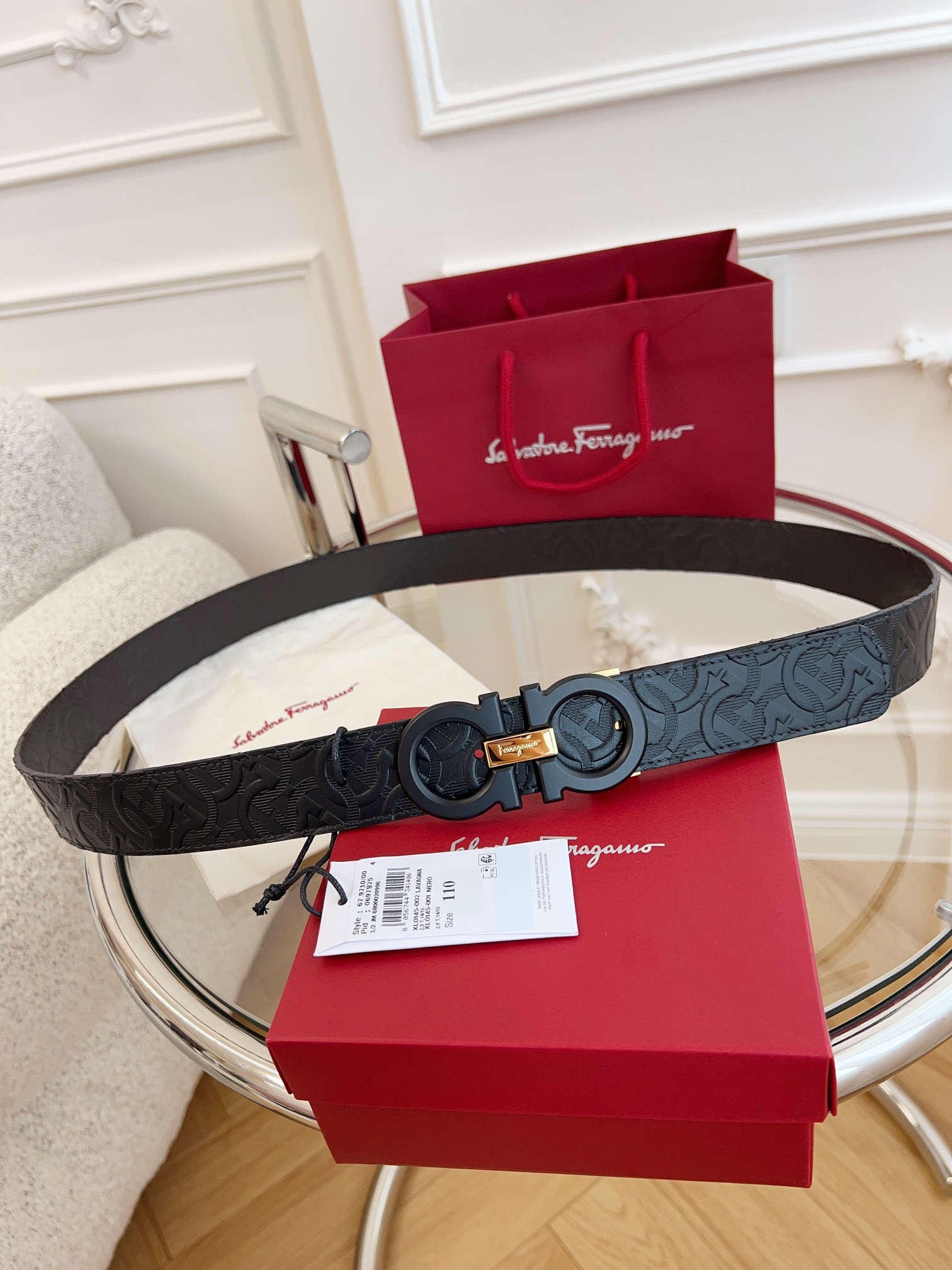 【新規倉庫入り】Salvatore Ferragamo 職人仕上げ高級ベルト「全長約 100cm」