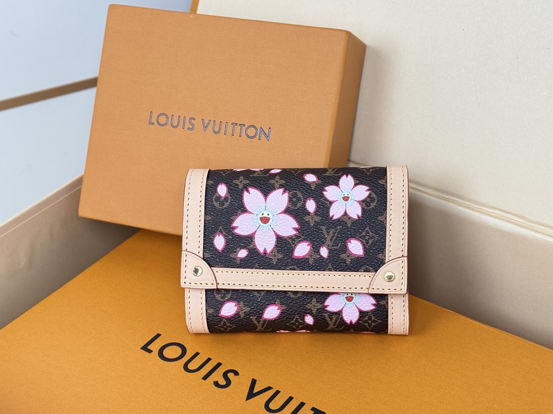ルイ・ヴィトン LV x TM ポルトフォイユ･ヴィクトリーヌ