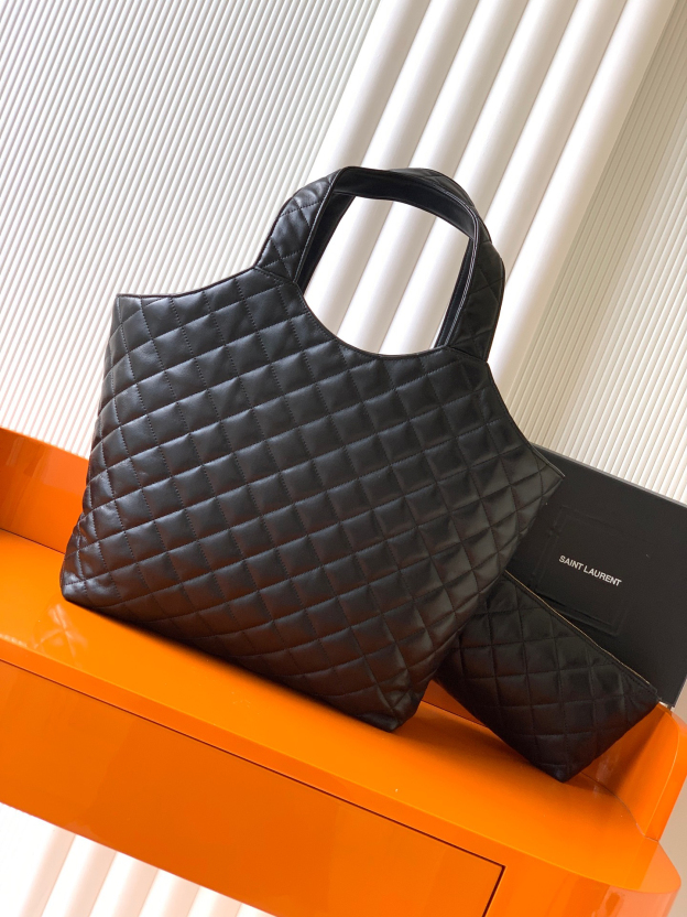 サンローラン「Saint Laurent」イカール ミディアム（キルティングナッパレザー）