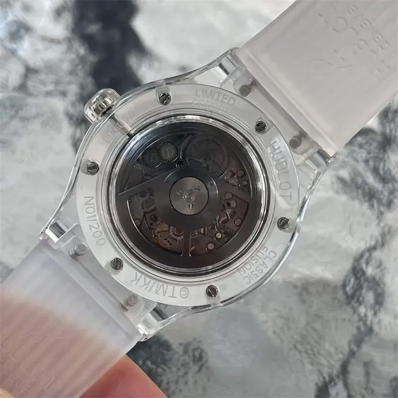 ウブロ「Hublot」Classic Fusion Takashi Murakami All Black 腕時計