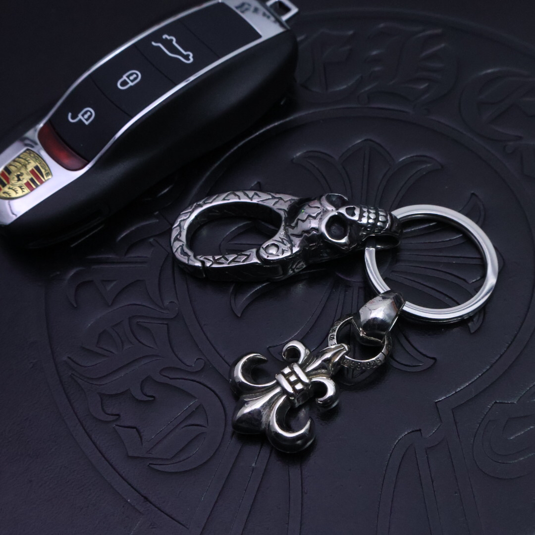クロムハーツ「Chrome Hearts」キーホルダー＆バッグチャーム - トレンドシンボル