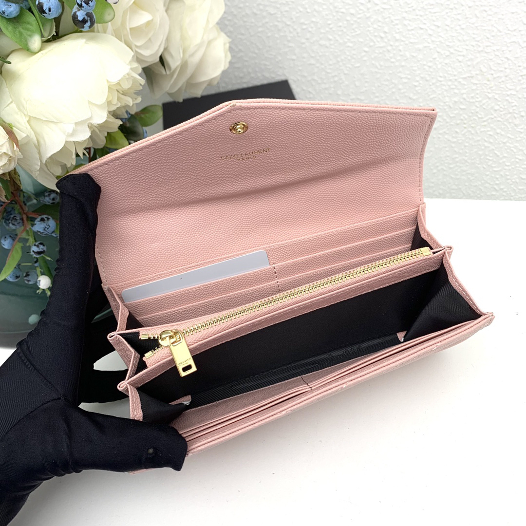 サンローラン「Saint Laurent」カサンドラ マトラッセ ラージ フラップウォレット（グレイン・ド・プードル エンボスレザー）