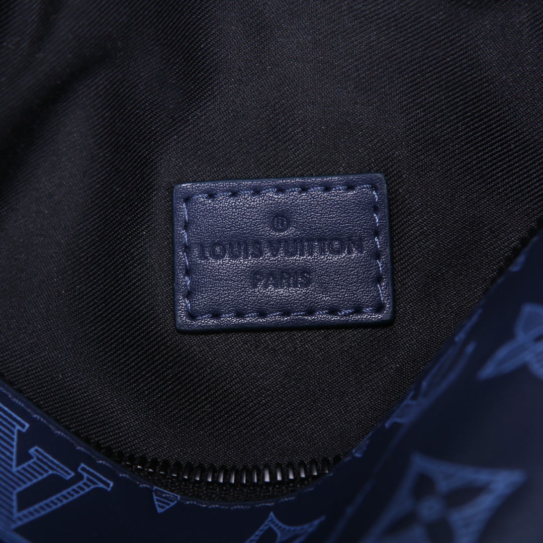 ルイ・ヴィトン「Louis Vuitton」ディスカバリー･バムバッグ PM