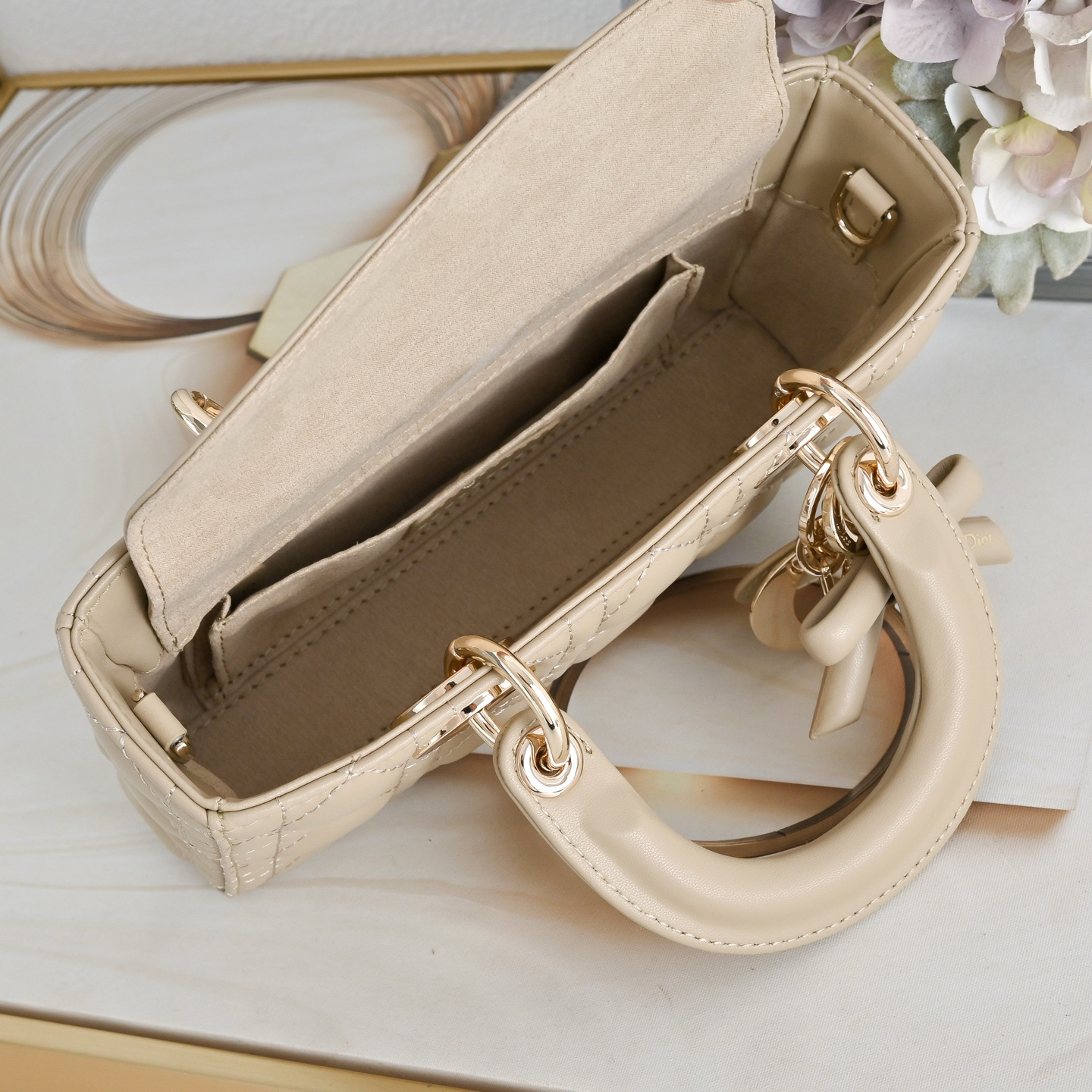 【入手困難品】ディオール レディ ディージョイ ハンドバッグ「Lady D‑Joy Bag」