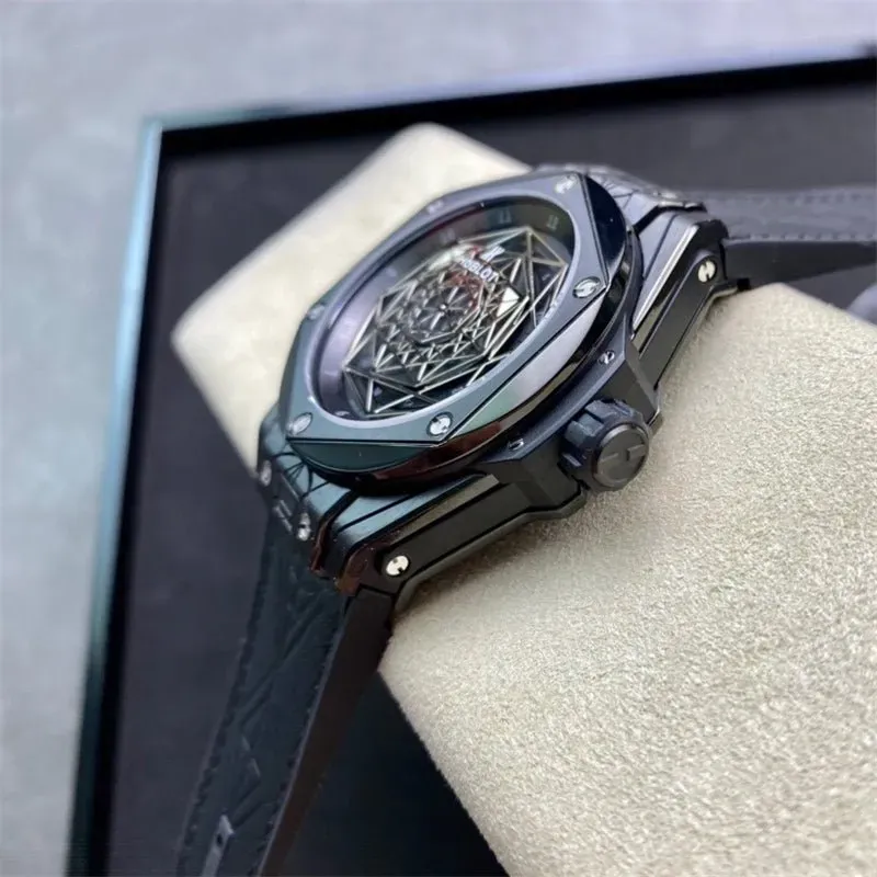 ウブロ「Hublot」 Big Bang Sang Bleu 刺青を入れる メンズウォッチ45MM