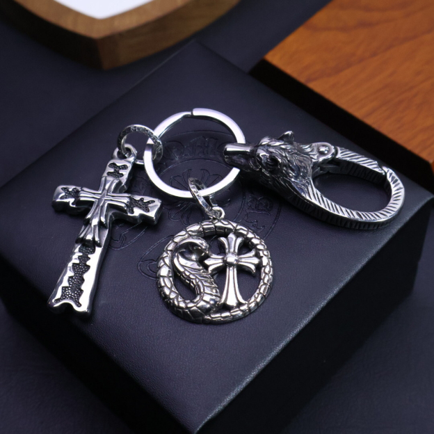 クロムハーツ「Chrome Hearts」キーホルダー＆バッグチャーム - トレンドシンボル