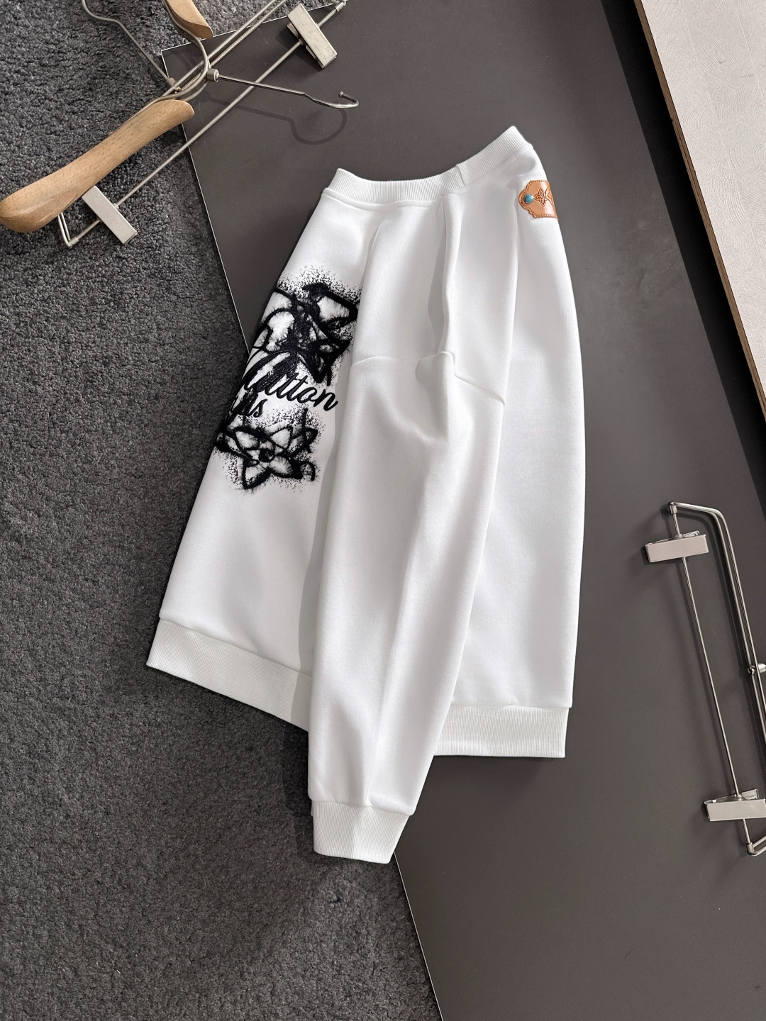 ルイ・ヴィトン「Louis Vuitton」秋冬 メンズ スポーツスウェット